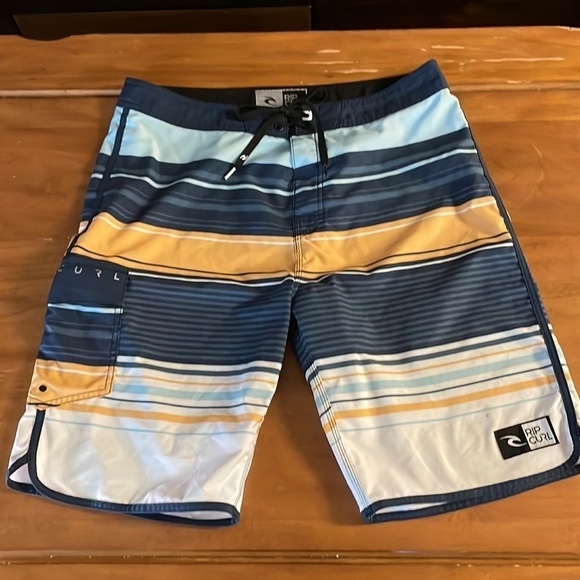 Rip Curl Board Shorts Size 34 - Picture 1 of 8